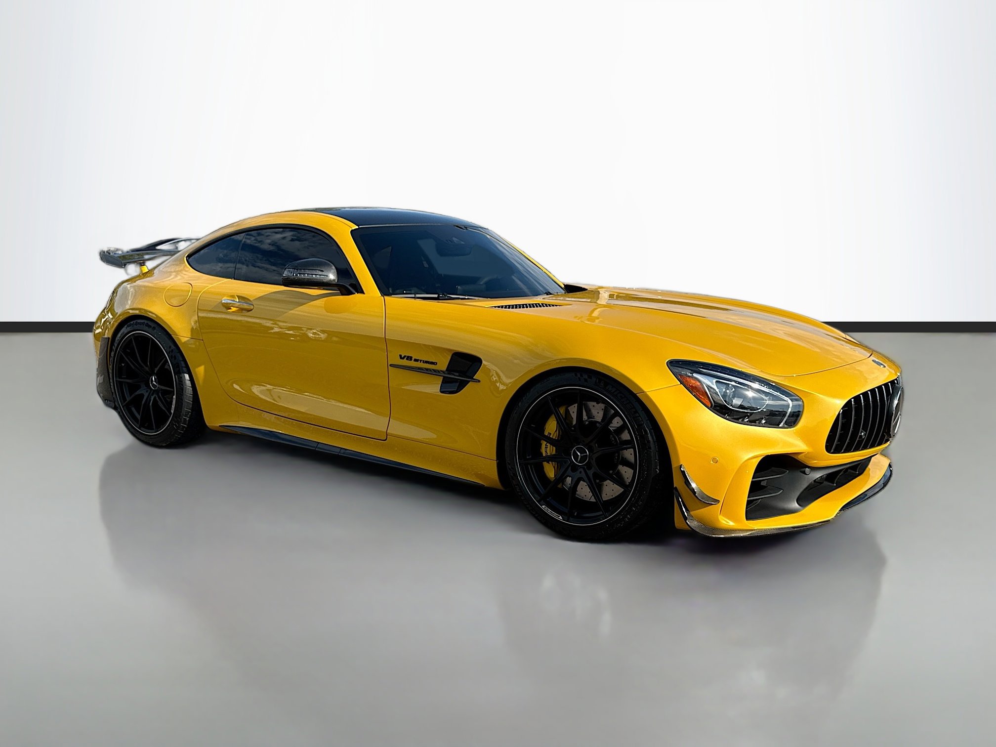 Used 2019 Mercedes-Benz AMG GT R image 1