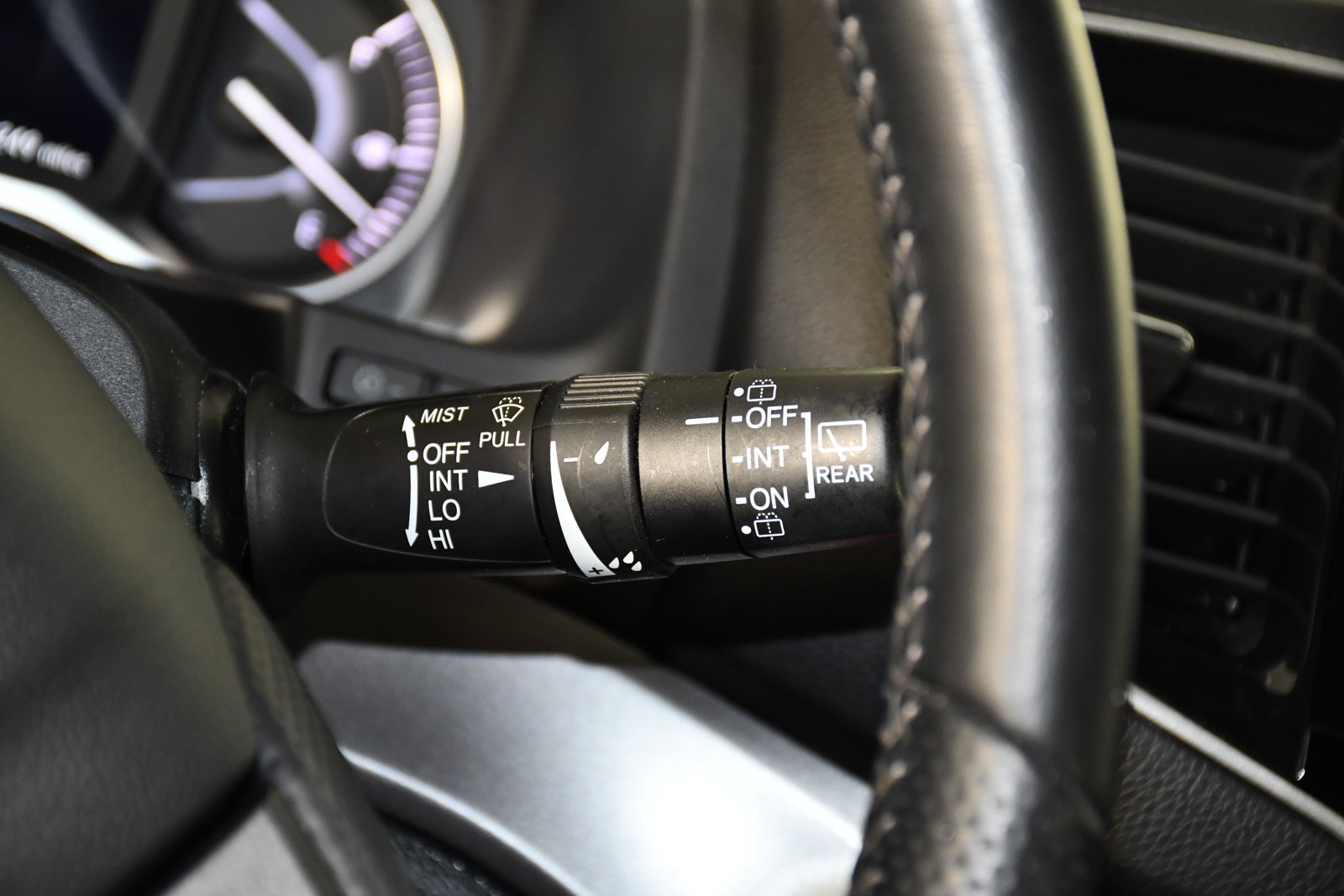 Used 2023 Honda Passport EX-L image 18