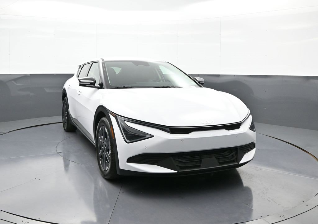 New 2025 Kia EV6 Light image 3