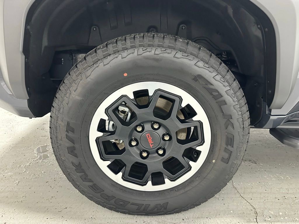 Used 2025 Toyota 4Runner TRD Off-Road image 63