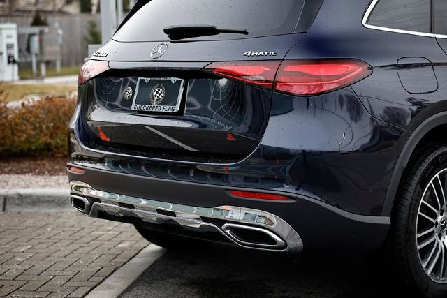 Used 2024 Mercedes-Benz GLC 300 4MATIC image 9