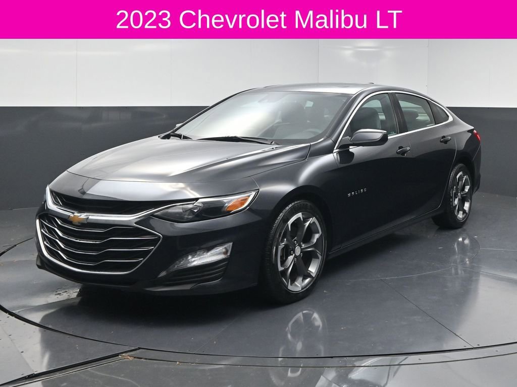 Used 2023 Chevrolet Malibu LT image 2