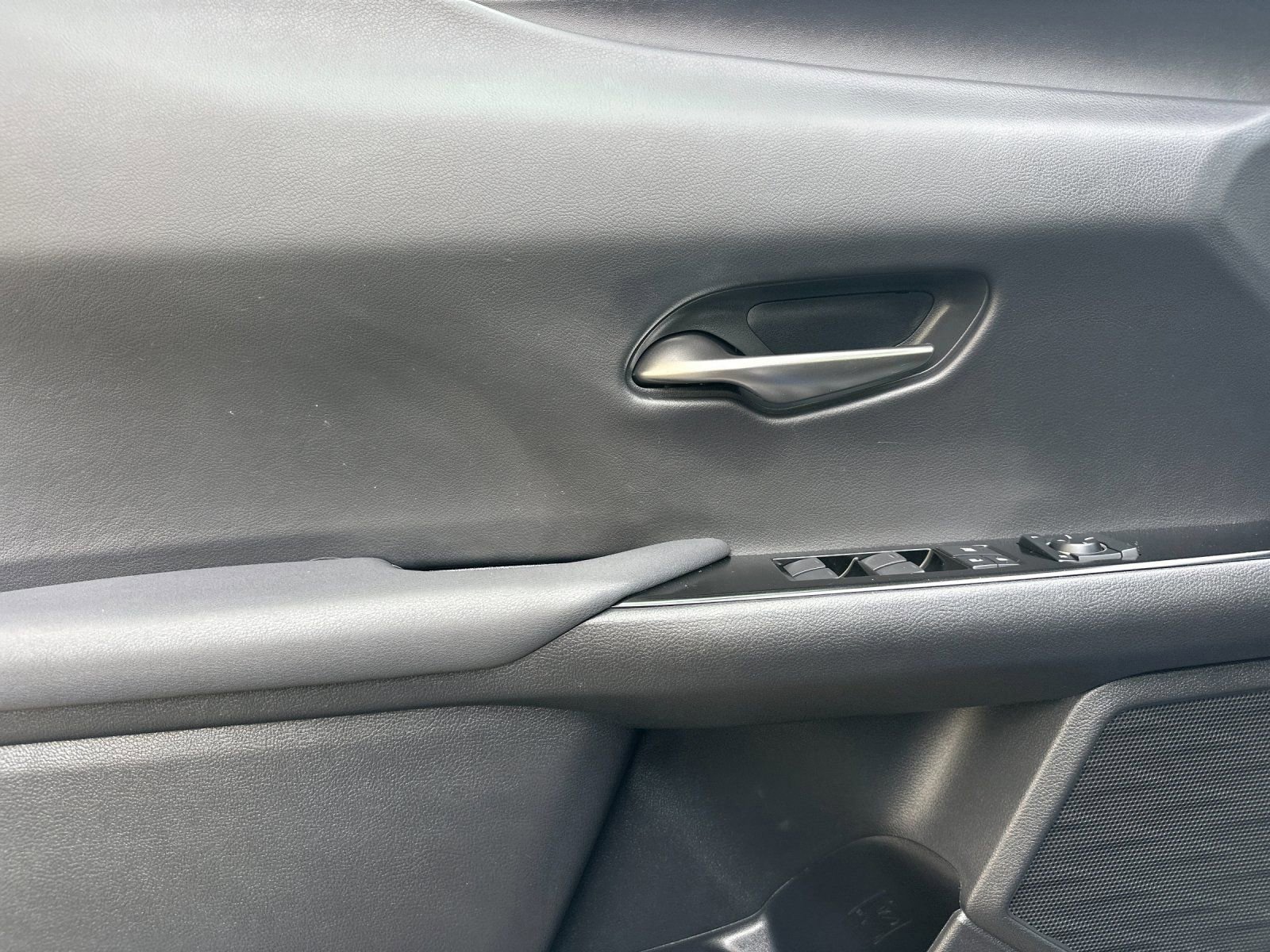 Used 2024 Lexus UX 250h FWD w/ Premium Package image 11