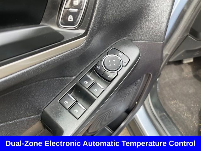 Used 2022 Ford Escape SE w/ Convenience Package image 11