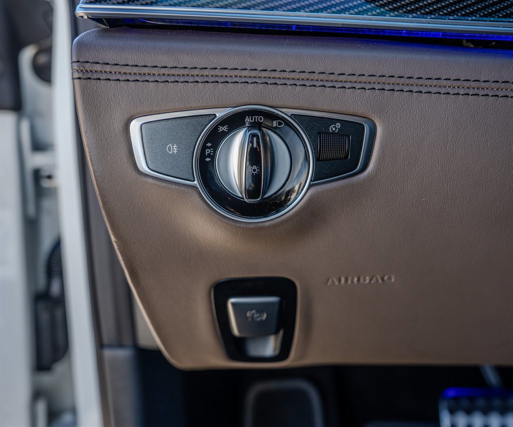 Used 2019 Mercedes-Benz AMG GT 63 image 19