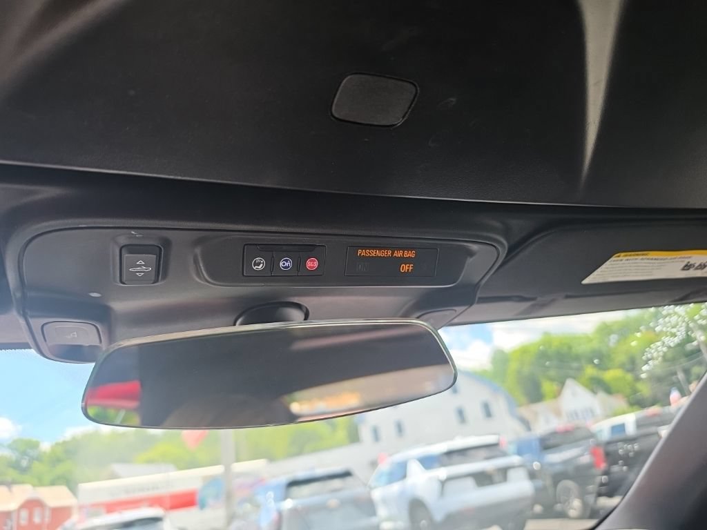 Used 2019 Chevrolet Camaro LT RWD image 24