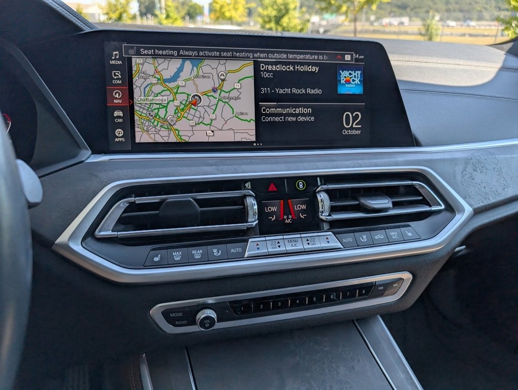 Used 2022 BMW X5 xDrive40i w/ Premium Package image 16