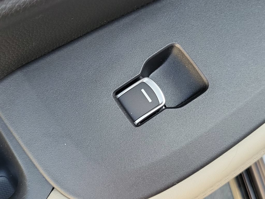 Certified 2025 Honda HR-V EX-L image 15