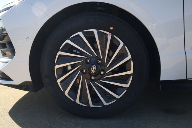 New 2026 Hyundai Sonata Limited FWD image 7