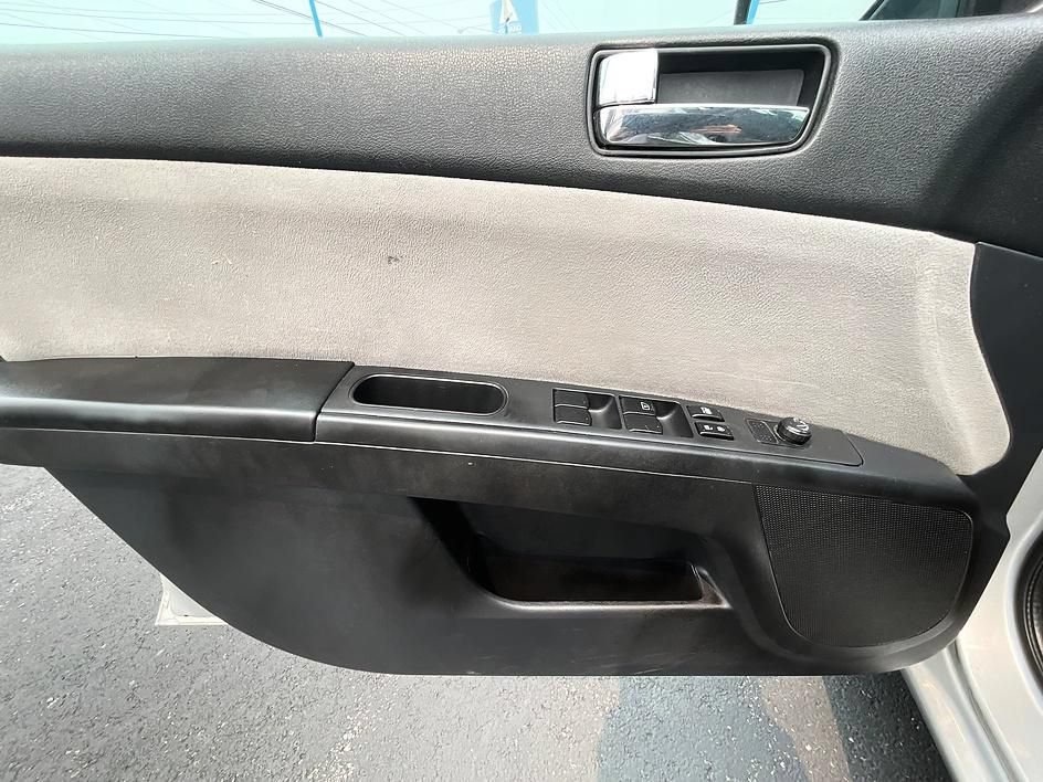 Used 2012 Nissan Sentra 2.0 S FWD image 15