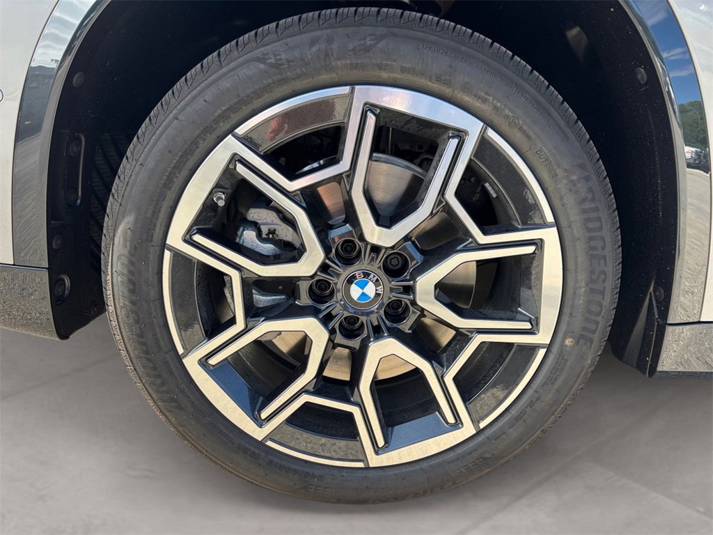 New 2026 BMW X1 xDrive28i w/ Technology Package image 14