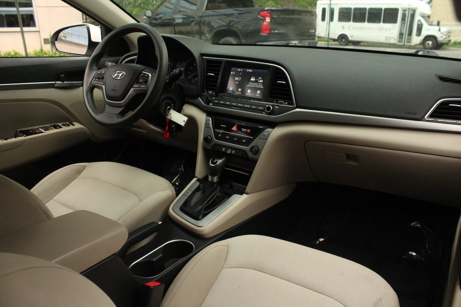 Used 2017 Hyundai Elantra SE FWD image 22