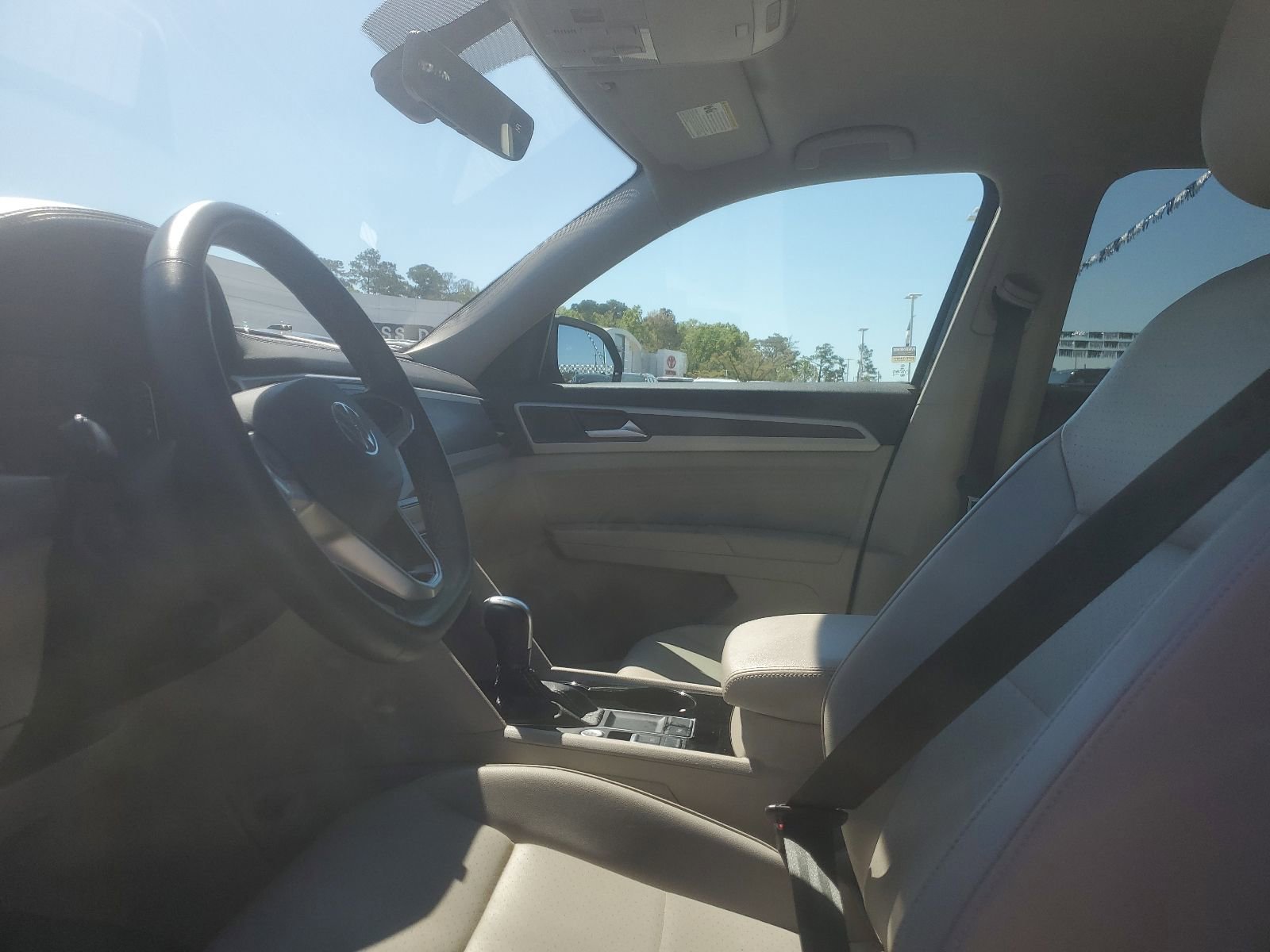 Used 2022 Volkswagen Atlas SE image 8