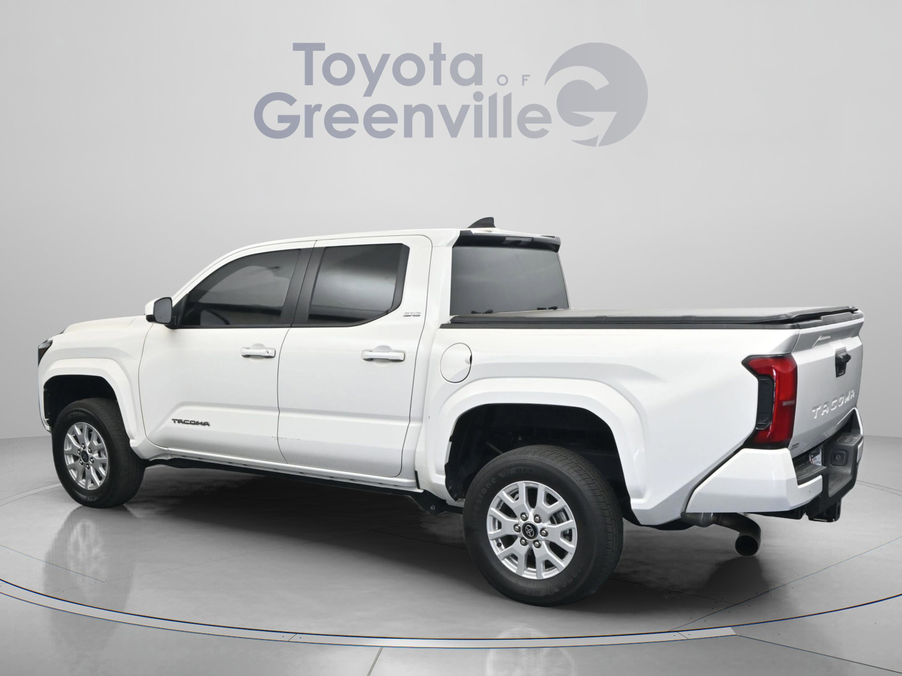 Used 2024 Toyota Tacoma SR5 image 7