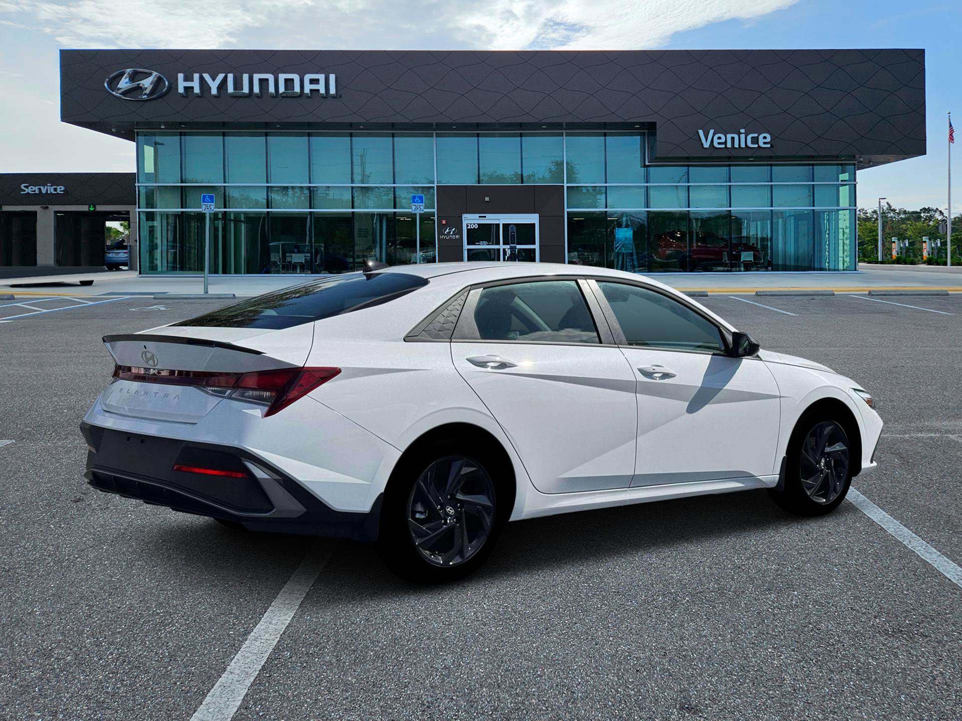New 2026 Hyundai Elantra Sport FWD image 27