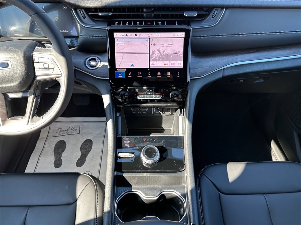 New 2025 Jeep Grand Cherokee L Limited image 16