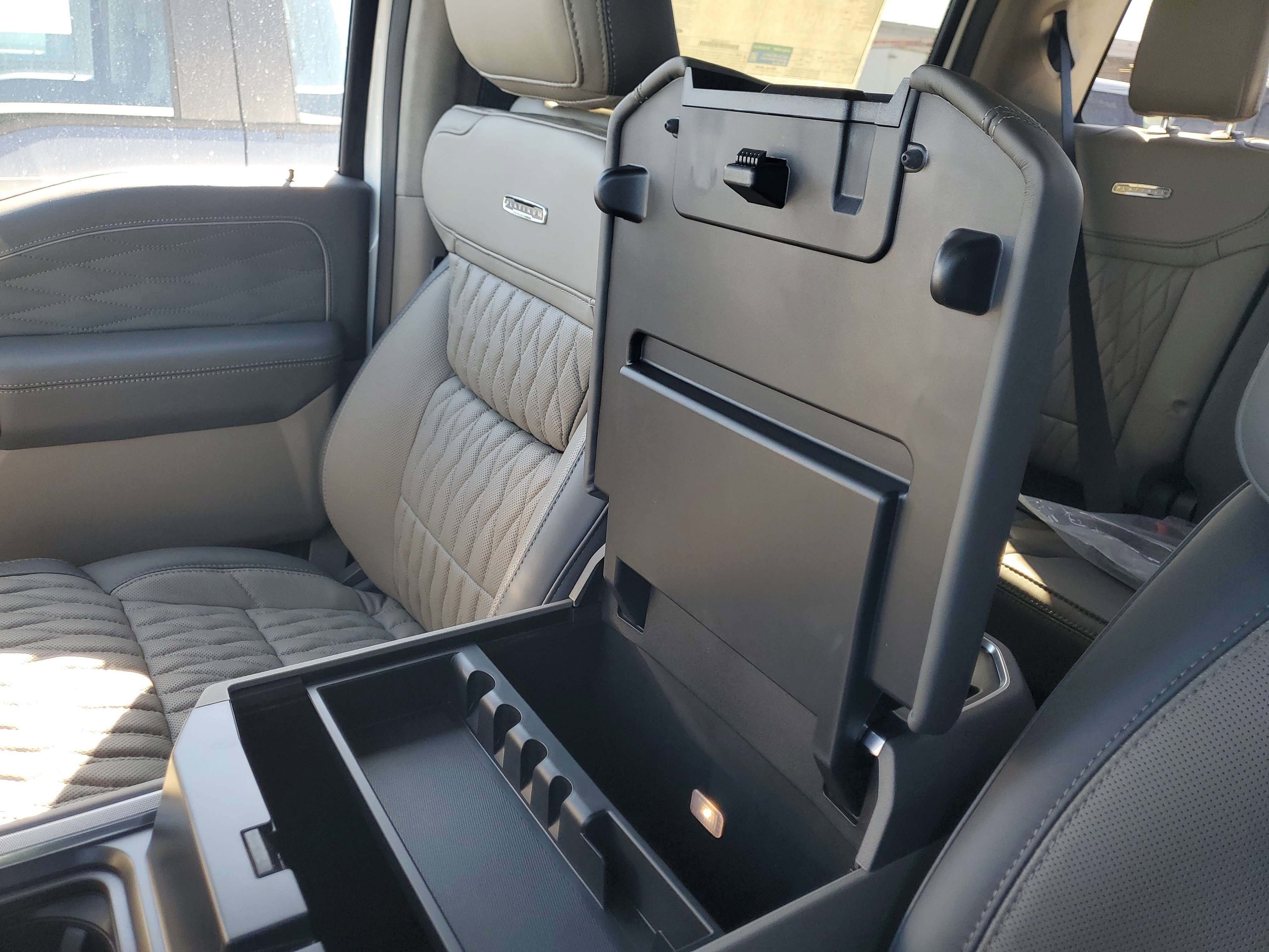 New 2026 Ford F450 Platinum w/ Platinum Plus Package image 22