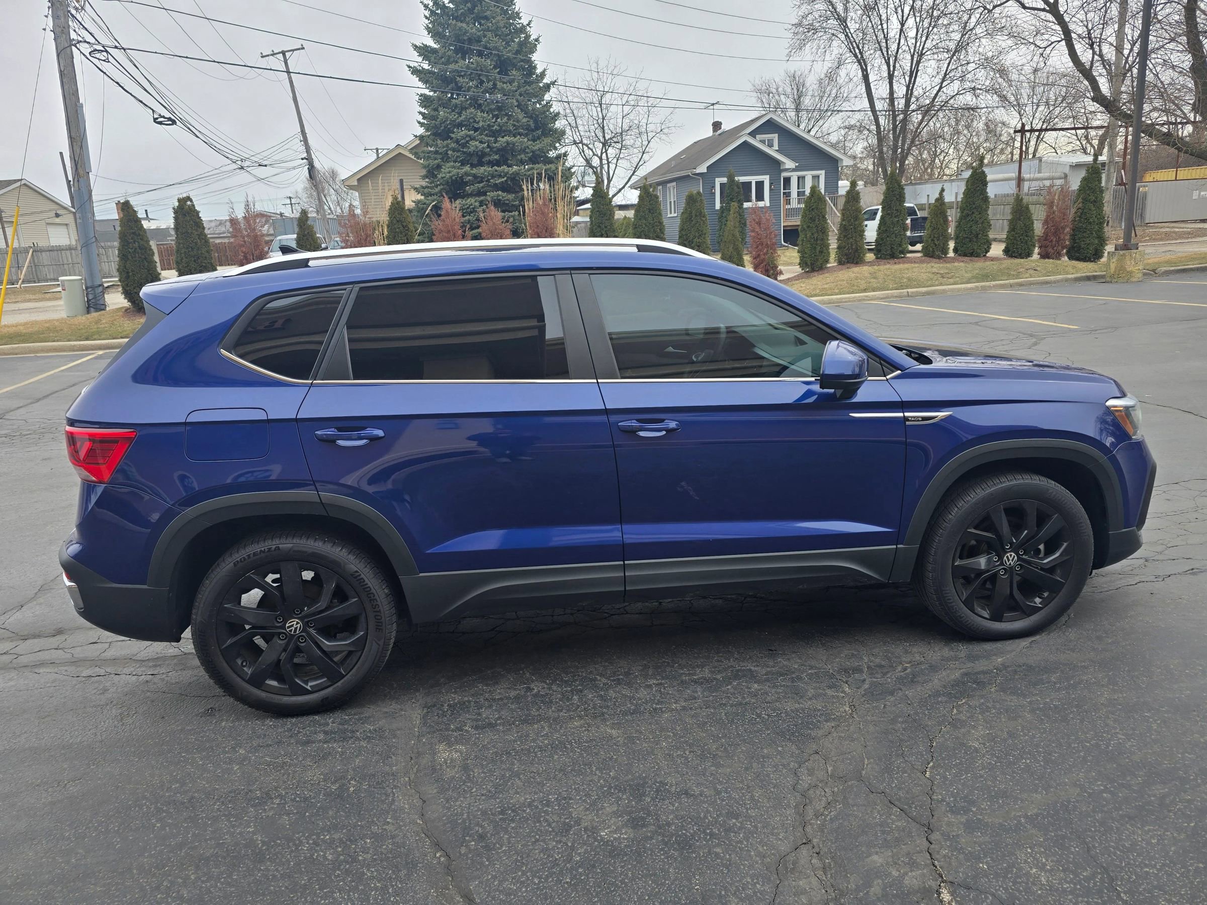 Used 2022 Volkswagen Taos SE image 11