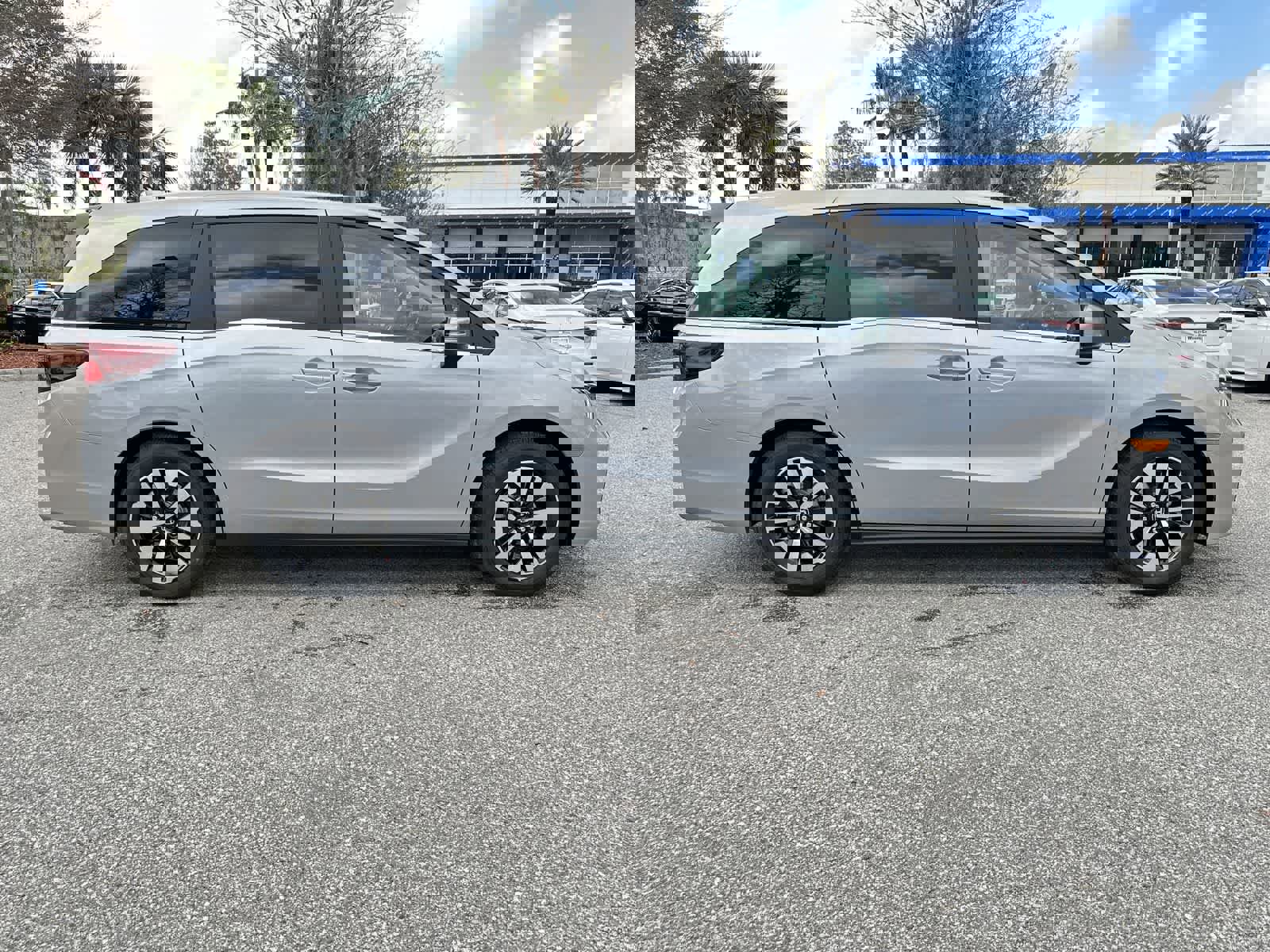 New 2026 Honda Odyssey EX-L image 7