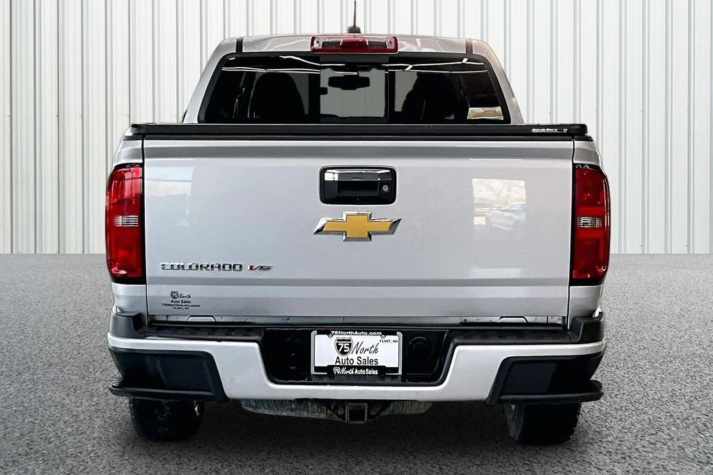 Used 2017 Chevrolet Colorado Z71 AWD/4WD image 5