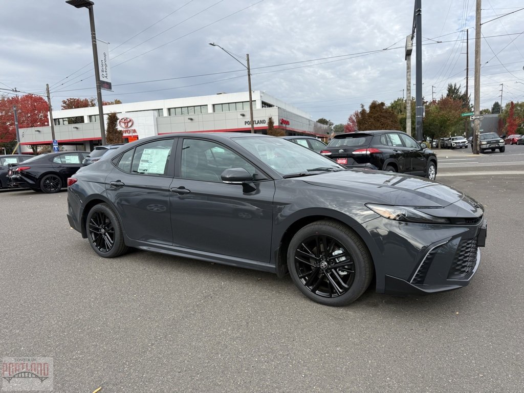 New 2025 Toyota Camry SE w/ Convenience Package