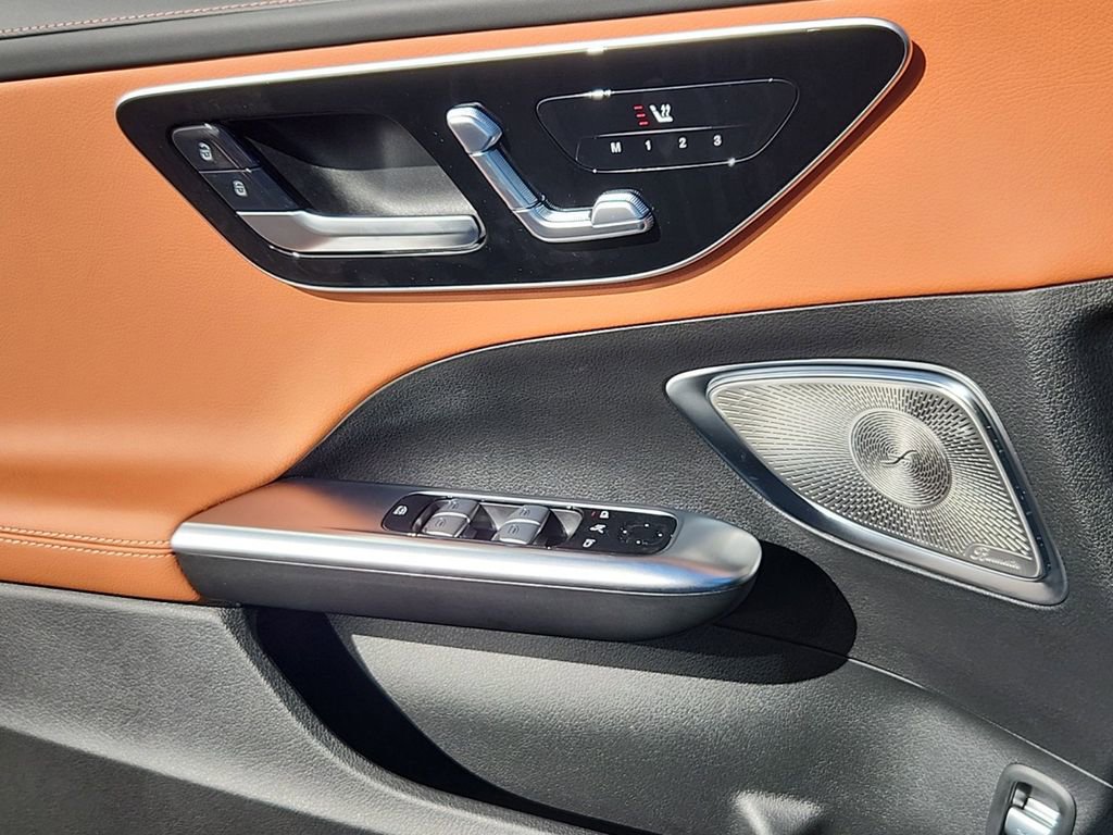 New 2024 Mercedes-Benz C 300 4MATIC Sedan image 7