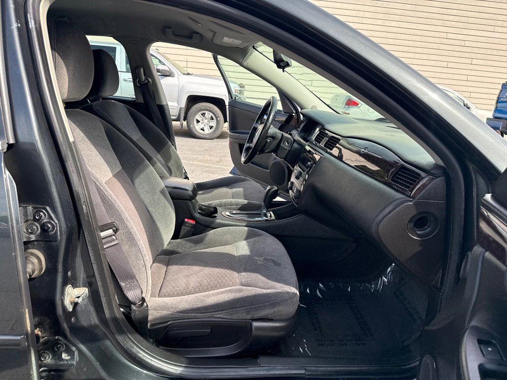 Used 2013 Chevrolet Impala LT FWD image 12