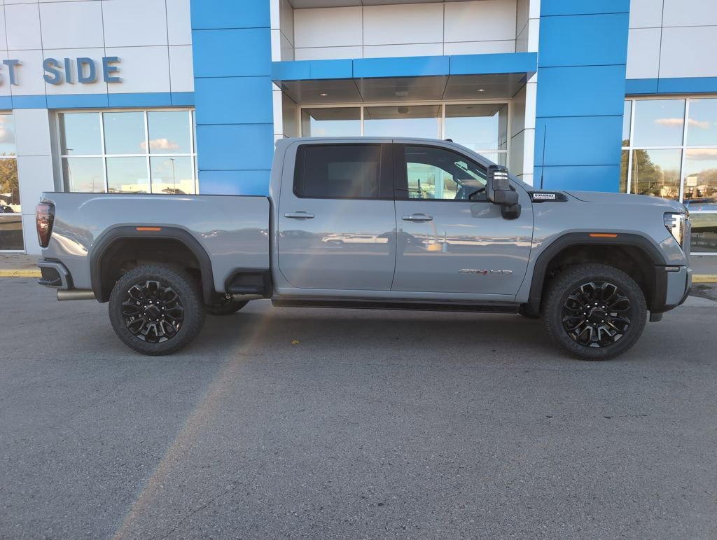 Used 2024 GMC Sierra 2500 AT4 w/ AT4 Premium Plus Package image 1