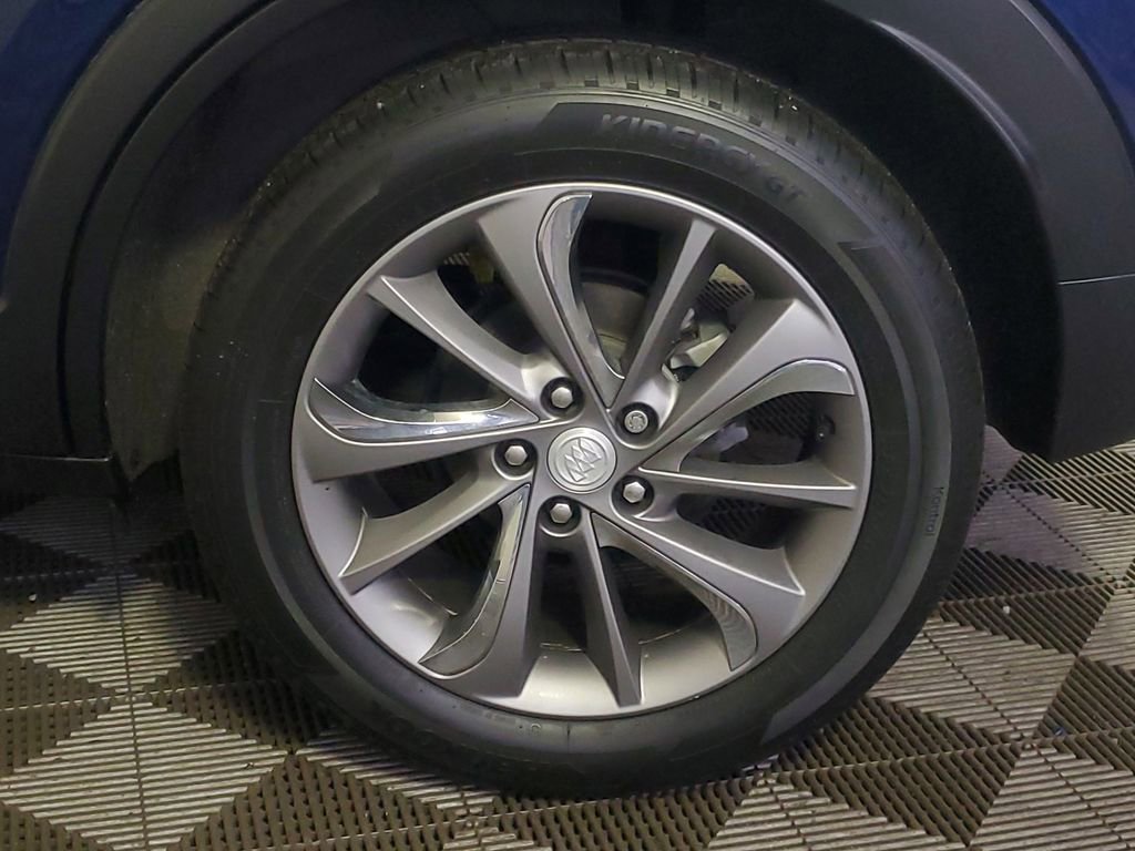 Used 2023 Buick Encore GX Essence w/ Experience Buick Package image 5