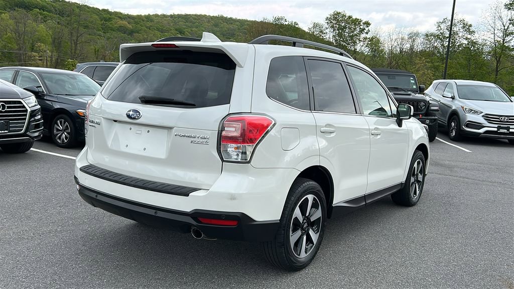 Used 2017 Subaru Forester 2.5i Limited AWD/4WD image 4