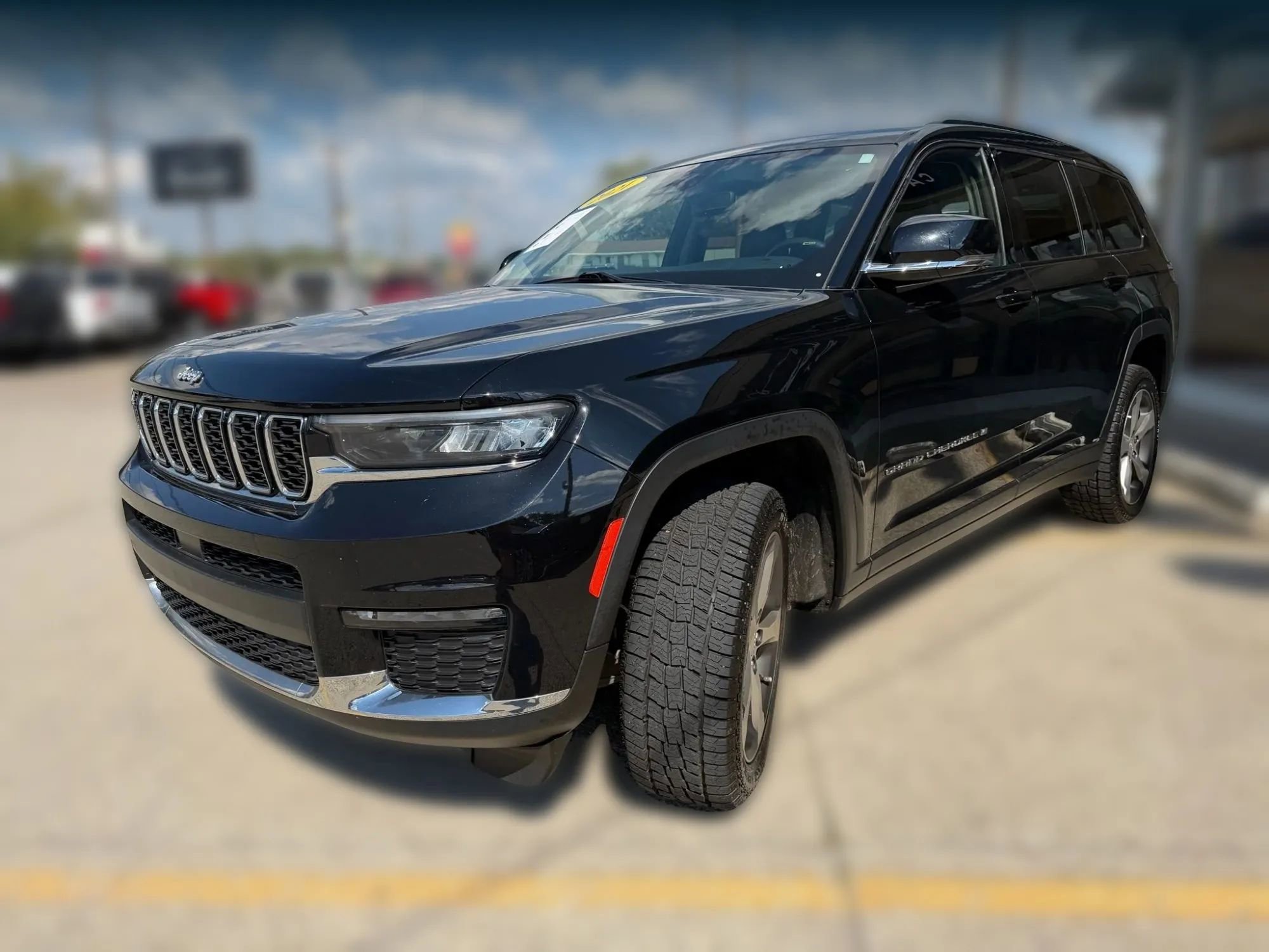 Used 2021 Jeep Grand Cherokee L Limited image 3