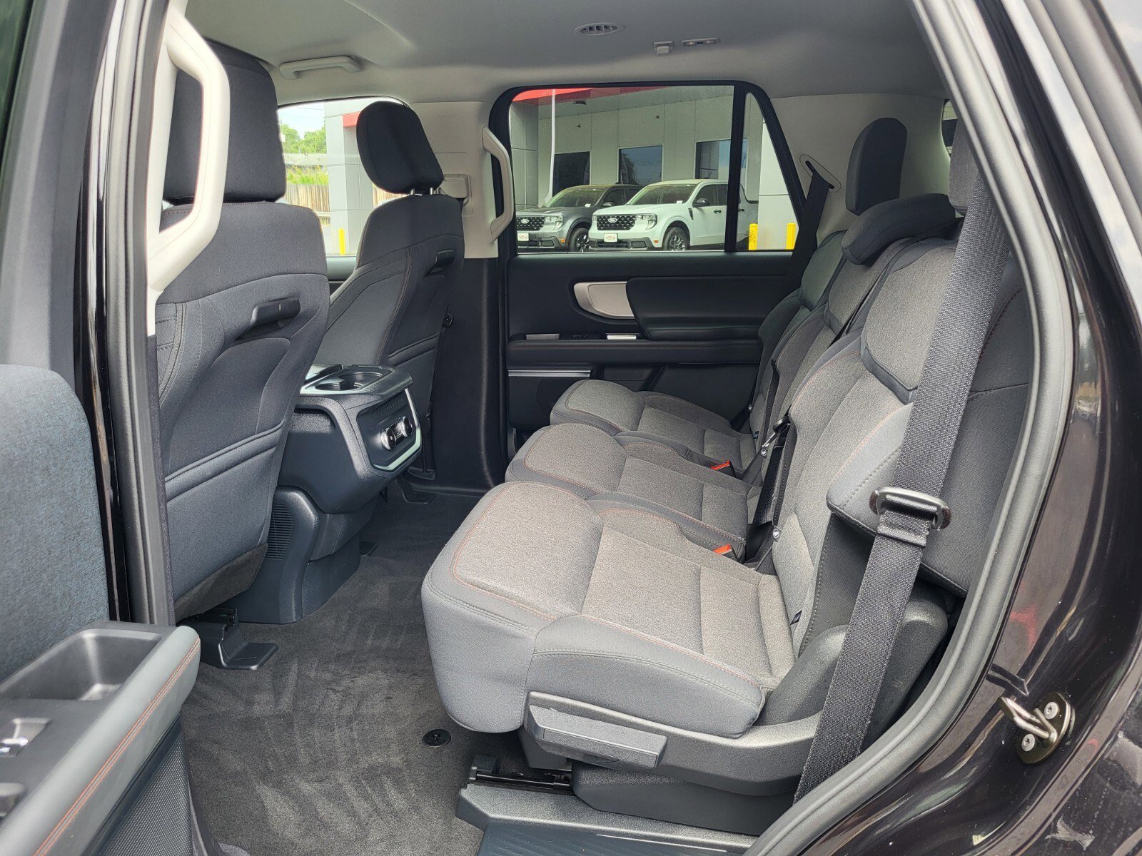 Certified 2025 Ford Expedition Active image 17