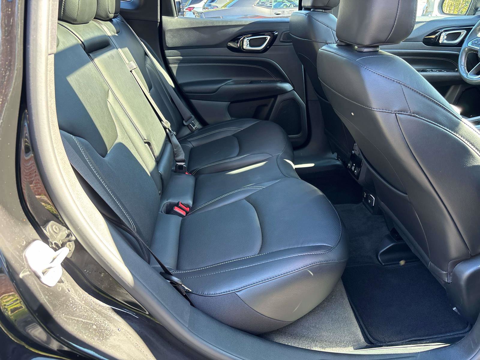 Used 2022 Jeep Compass High Altitude image 14