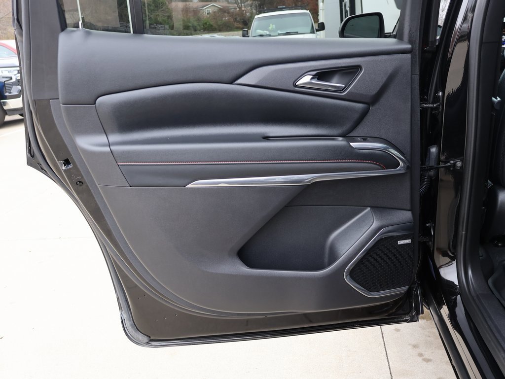 Certified 2024 Chevrolet Traverse RS w/ LPO, Floor Liner Package image 30