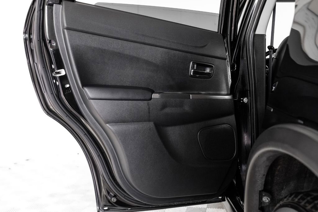 Used 2024 Mitsubishi Outlander Sport AWD image 45