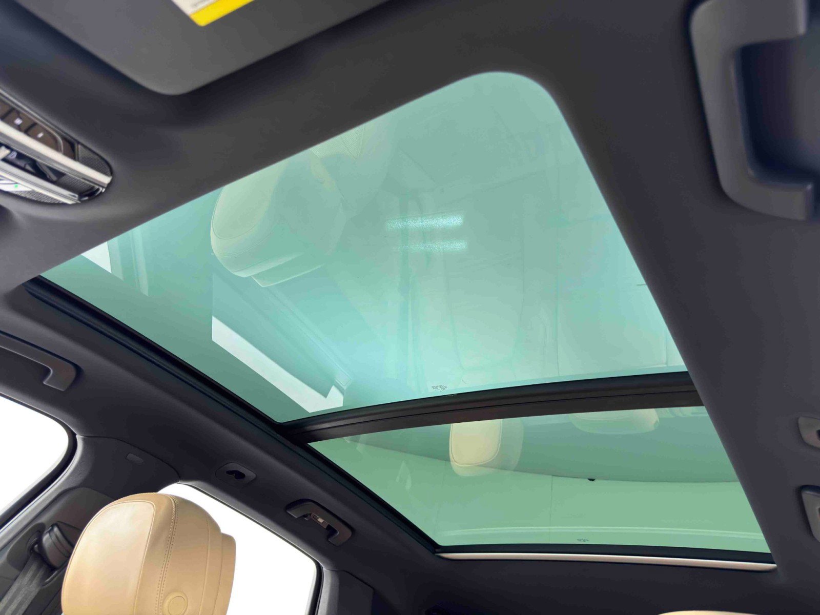 Used 2019 Porsche Cayenne E-Hybrid image 12