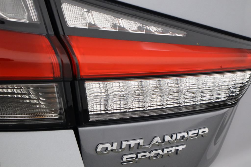 Used 2025 Mitsubishi Outlander Sport AWD image 36