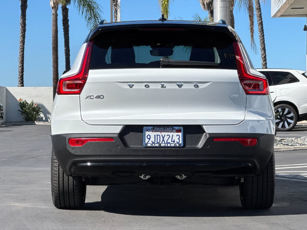 Certified 2023 Volvo XC40 Recharge Ultimate AWD/4WD image 4