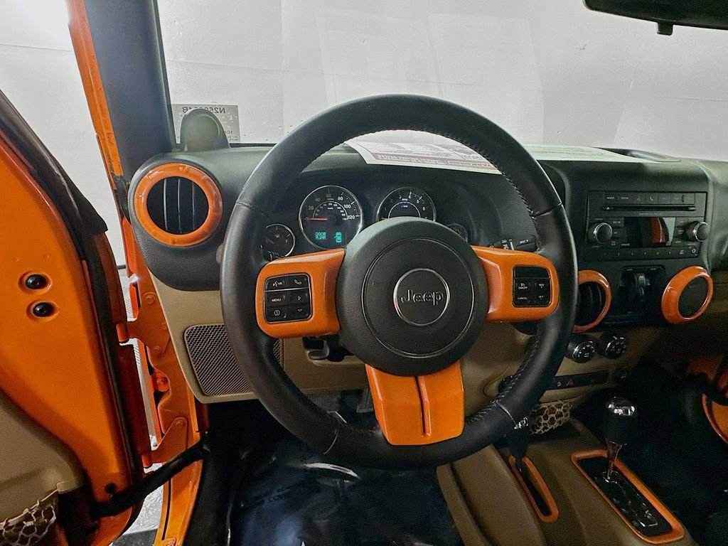 Used 2012 Jeep Wrangler Unlimited Sahara w/ Connectivity Group image 15