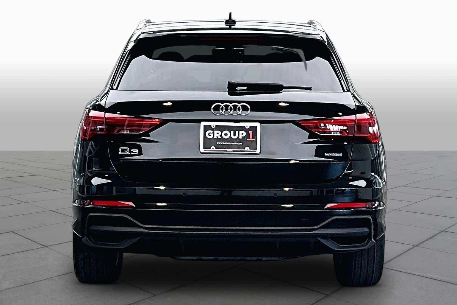 Used 2025 Audi Q3 2.0T Premium w/ Convenience Package AWD/4WD image 5