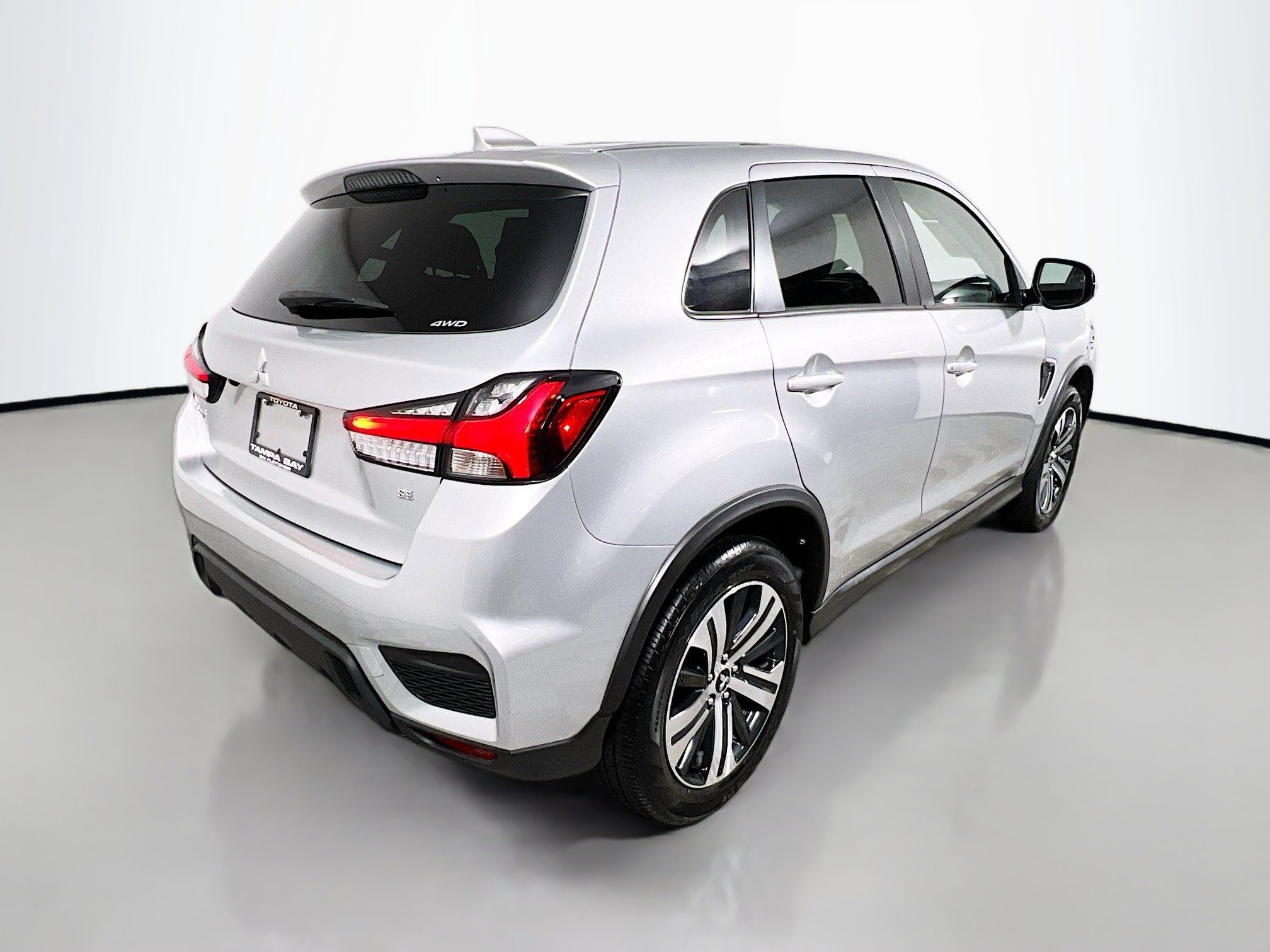 Used 2023 Mitsubishi Outlander Sport SE image 4