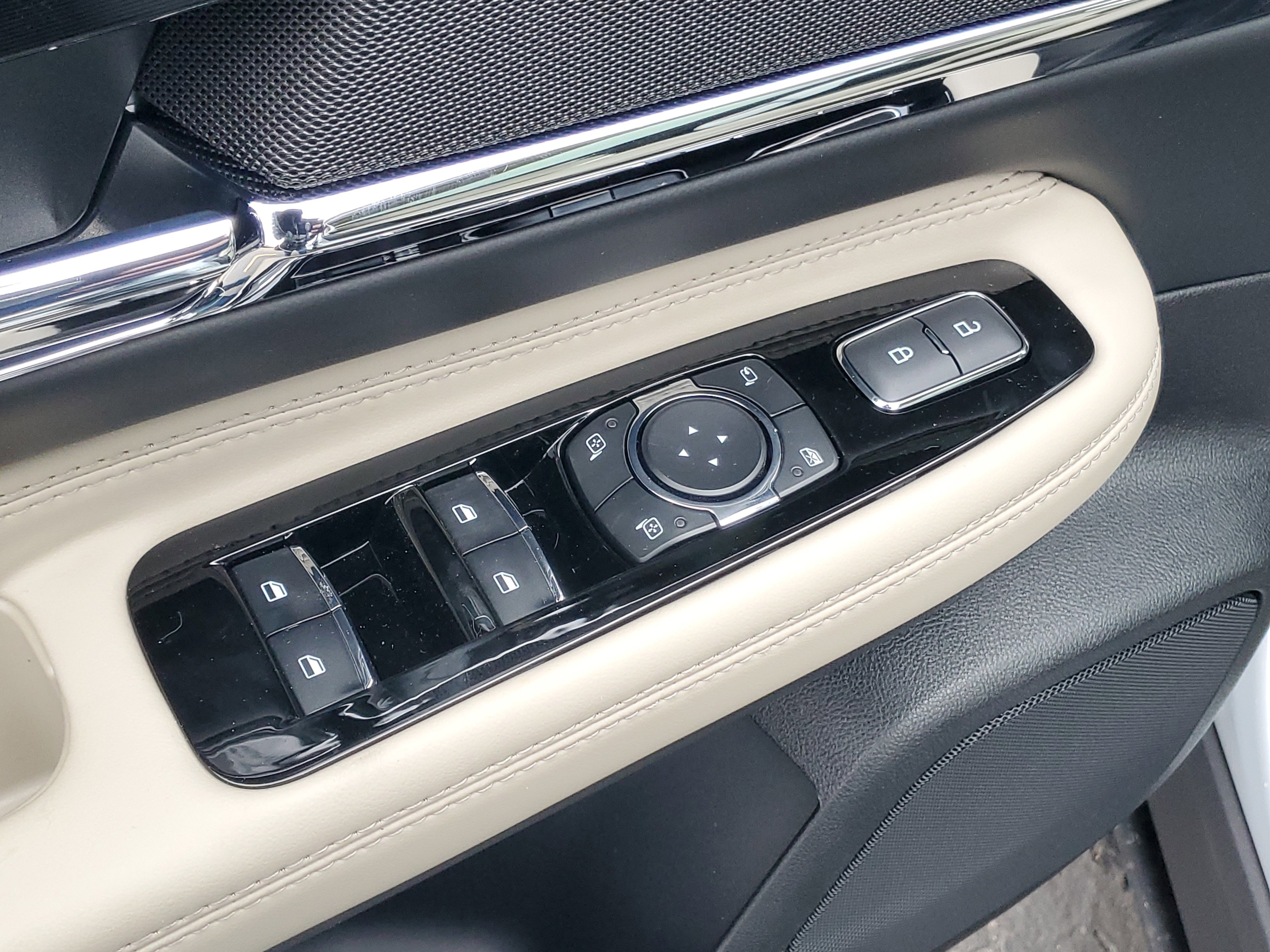 New 2026 Lincoln Corsair Grand Touring image 10