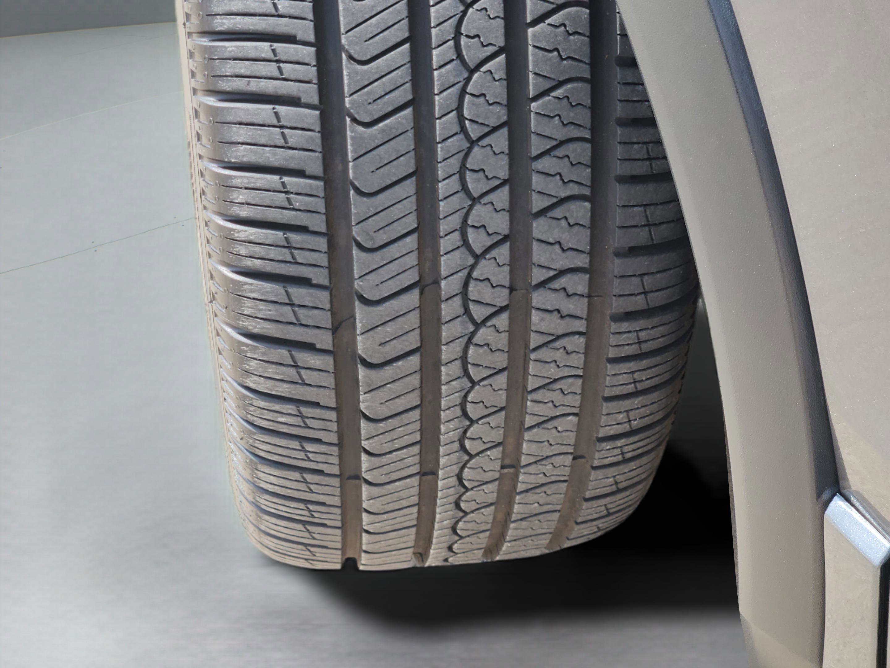 Used 2022 Volkswagen Tiguan SE R-Line image 39