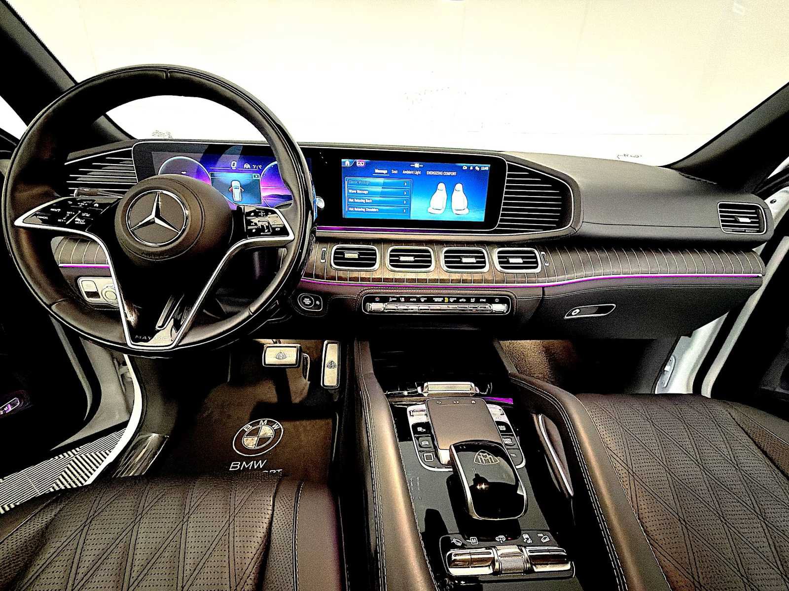 Used 2025 Mercedes-Benz Maybach GLS 600 4MATIC image 17
