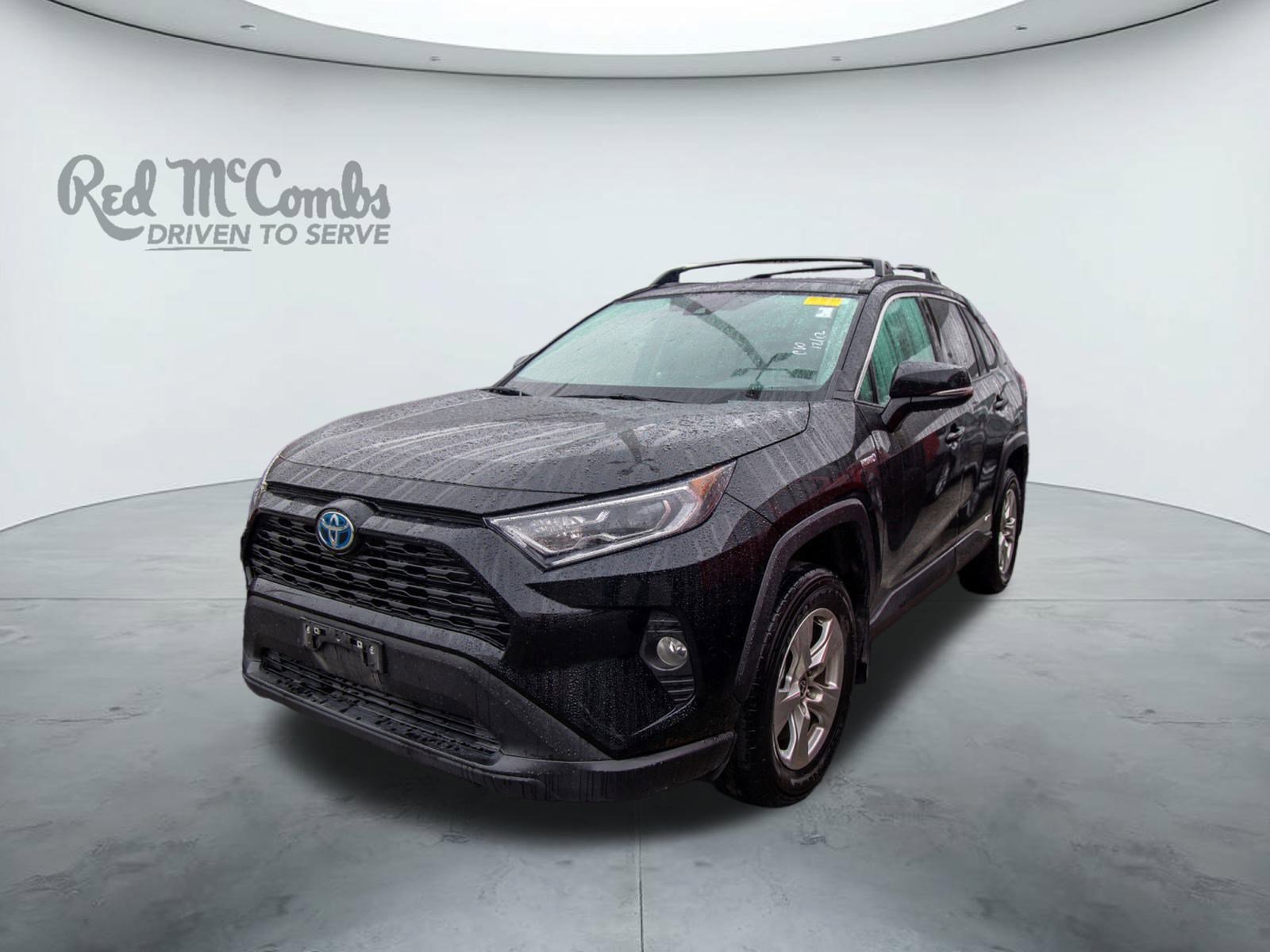 Used 2021 Toyota RAV4 XLE image 1