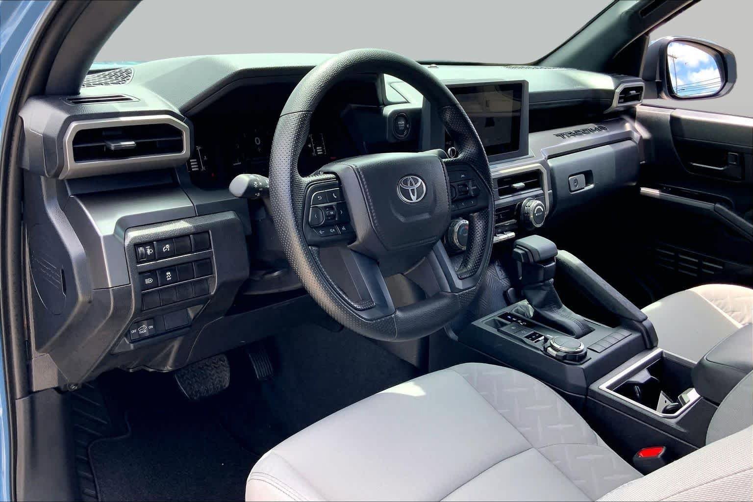 Used 2026 Toyota Tacoma SR5 AWD/4WD image 16