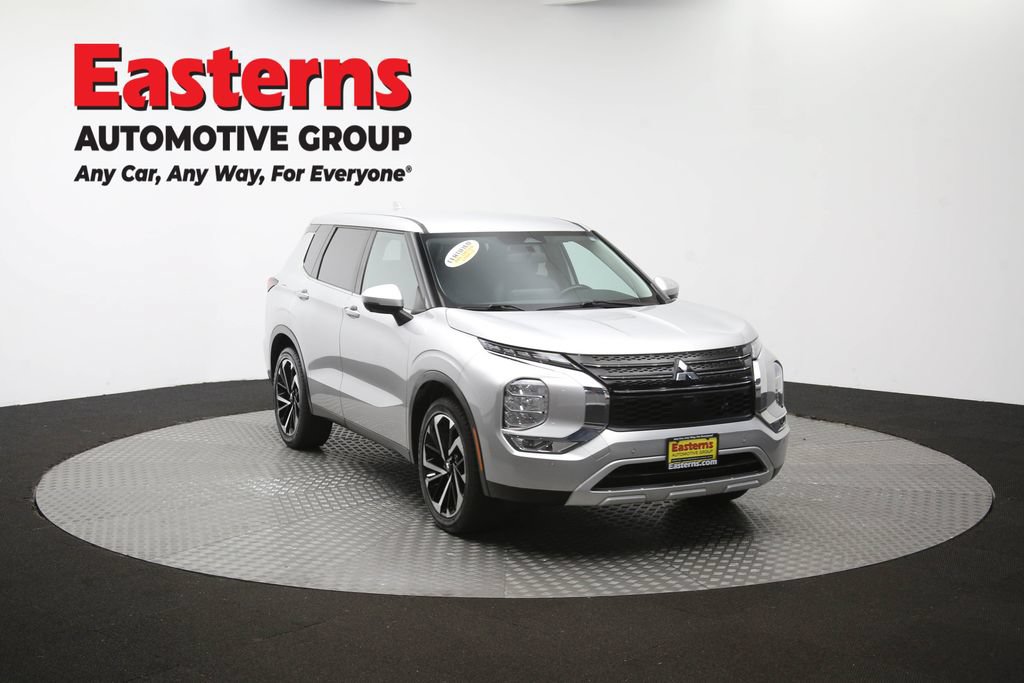 Used 2024 Mitsubishi Outlander SE FWD image 50
