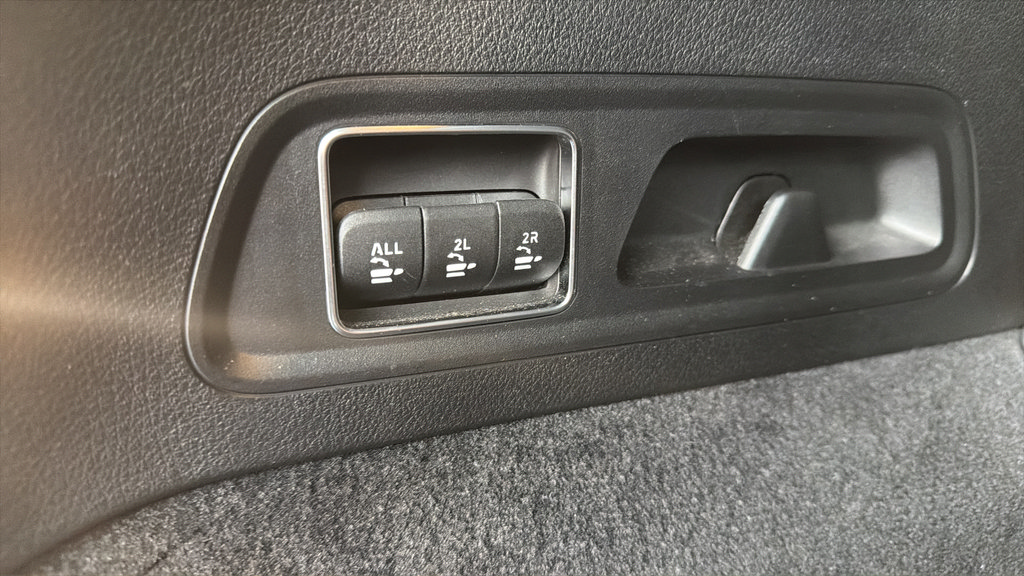 Used 2025 Mercedes-Benz GLS 450 4MATIC image 25