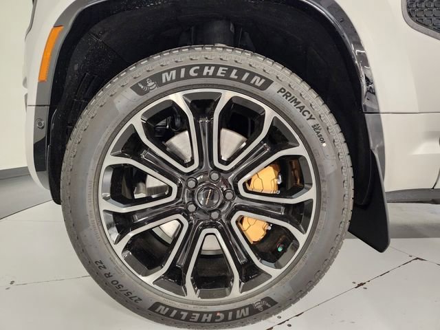 New 2026 Land Rover Defender 110 OCTA image 8