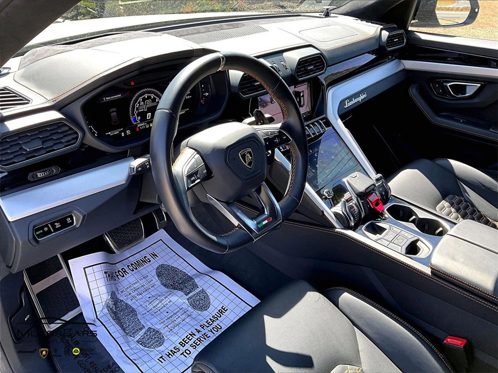 Used 2020 Lamborghini Urus image 11